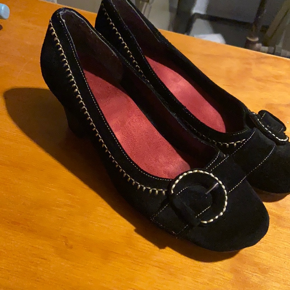 Like new aerology shoes